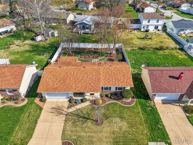55 Constellation Hill, St Peters, MO 63376