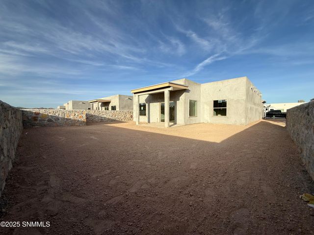 7573 Clarion Way, Las Cruces, NM 88012