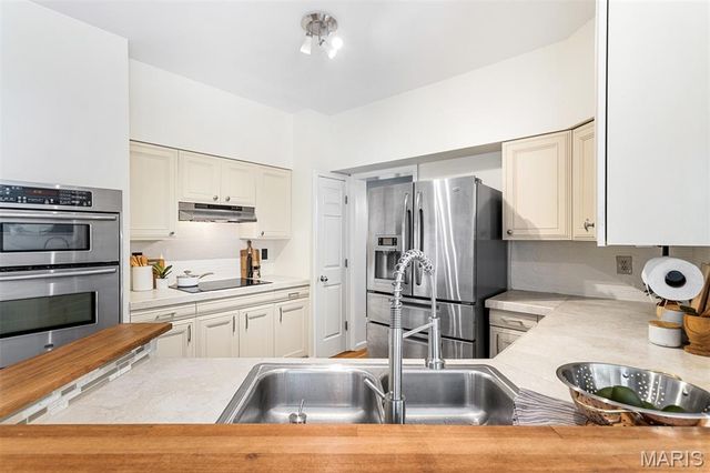 4157 Westminster Place, St Louis, MO 63108