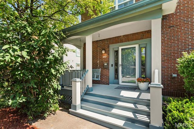 4157 Westminster Place, St Louis, MO 63108