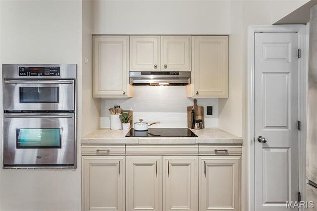 4157 Westminster Place, St Louis, MO 63108
