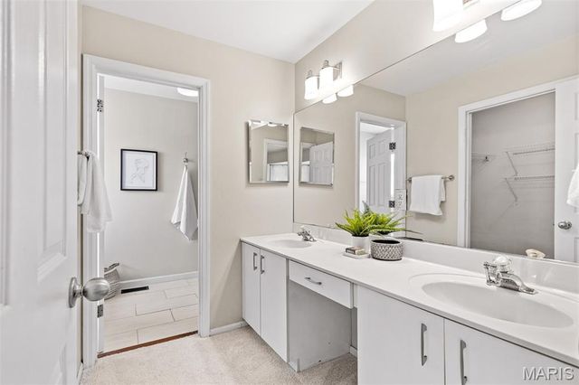4157 Westminster Place, St Louis, MO 63108