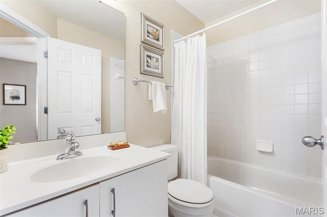 4157 Westminster Place, St Louis, MO 63108