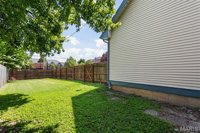 4157 Westminster Place, St Louis, MO 63108