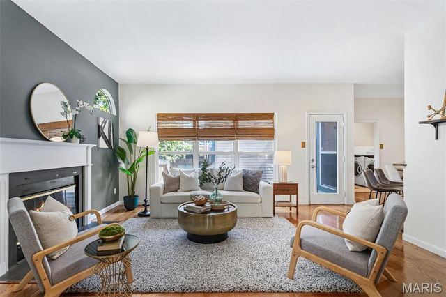 4157 Westminster Place, St Louis, MO 63108
