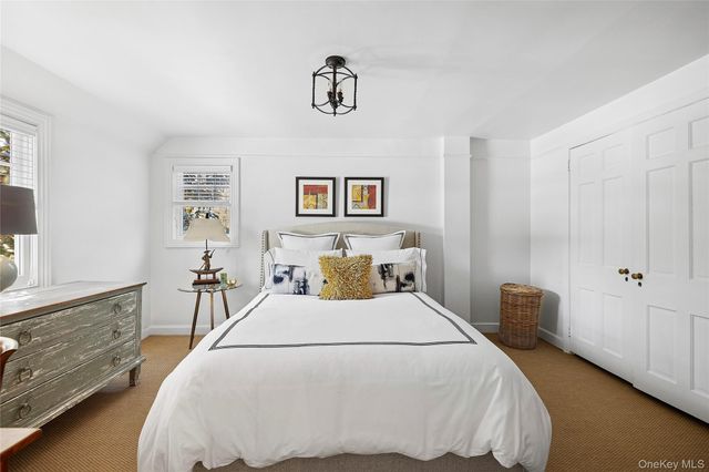 39 Barkers Point Road, Sands Point, NY 11050