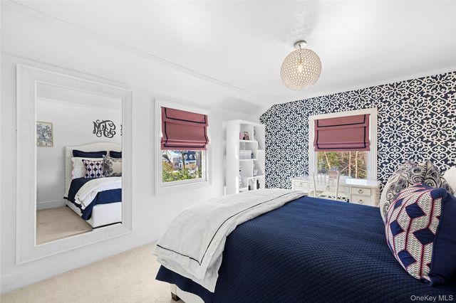 39 Barkers Point Road, Sands Point, NY 11050