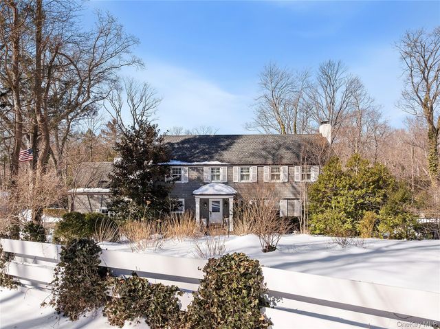 39 Barkers Point Road, Sands Point, NY 11050