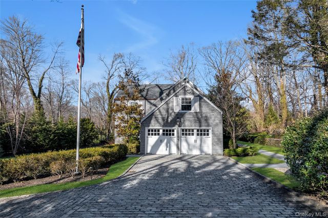 39 Barkers Point Road, Sands Point, NY 11050