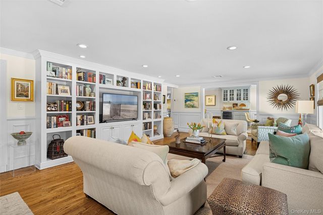 39 Barkers Point Road, Sands Point, NY 11050