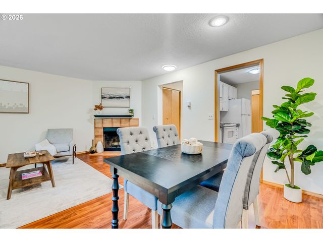 6160 Sw ALICE Ln APT304B, Beaverton, OR 97008