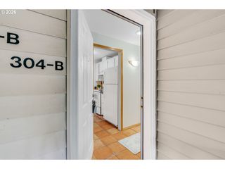 6160 Sw ALICE Ln APT304B, Beaverton, OR 97008