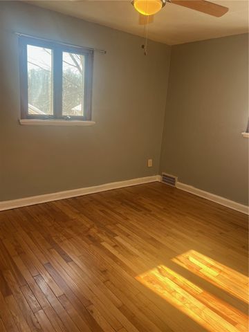 368 Anawanda, Mt Lebanon, PA 15228