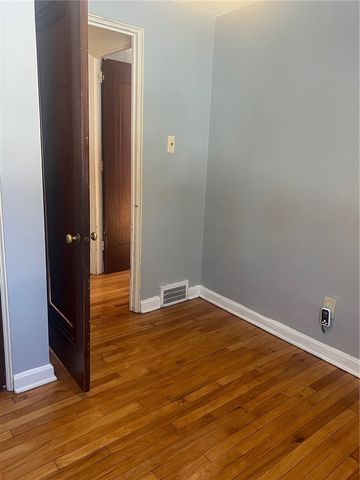 368 Anawanda, Mt Lebanon, PA 15228