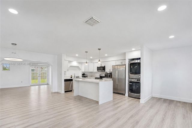 8720 NW 11th St, Pembroke Pines, FL 33024