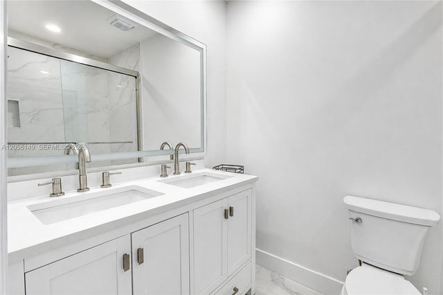 8720 NW 11th St, Pembroke Pines, FL 33024