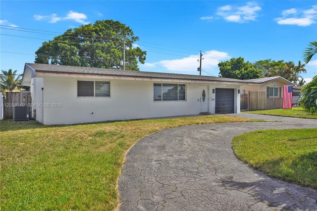8720 NW 11th St, Pembroke Pines, FL 33024