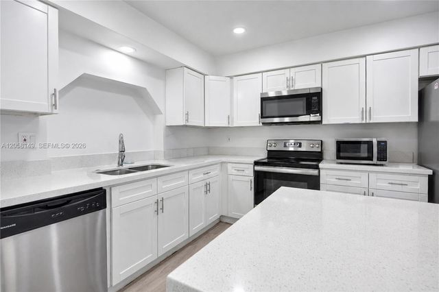 8720 NW 11th St, Pembroke Pines, FL 33024