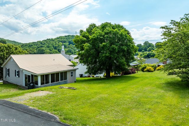 1701 Highpoint Avenue, Kingsport, TN 37665
