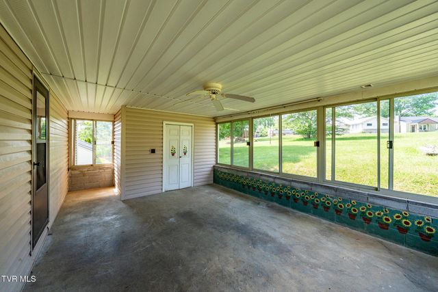 1701 Highpoint Avenue, Kingsport, TN 37665