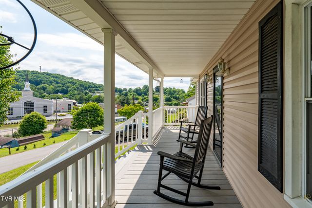 1701 Highpoint Avenue, Kingsport, TN 37665
