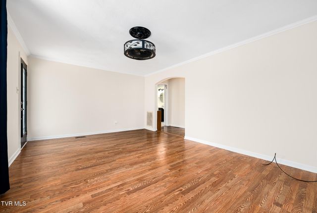 1701 Highpoint Avenue, Kingsport, TN 37665