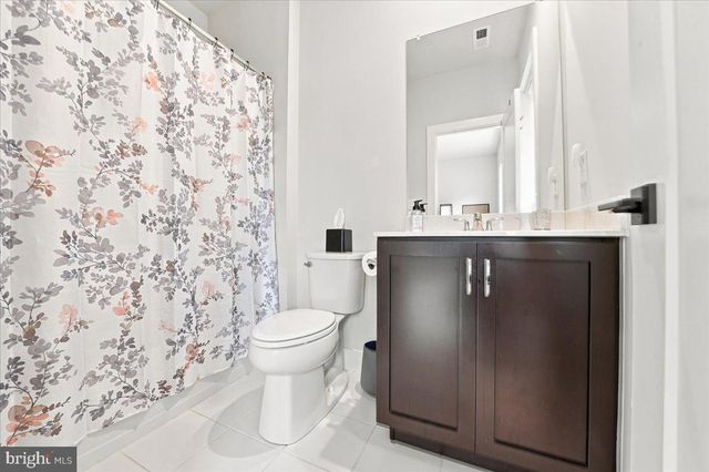 223 LILY LN, Kennett Square, PA 19348