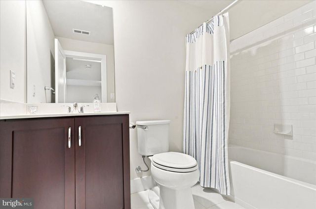 223 LILY LN, Kennett Square, PA 19348