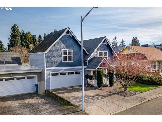 38 DENMARK Loop, Silverton, OR 97381