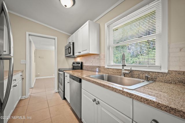 909 WESTGATE Drive, Jacksonville, FL 32221