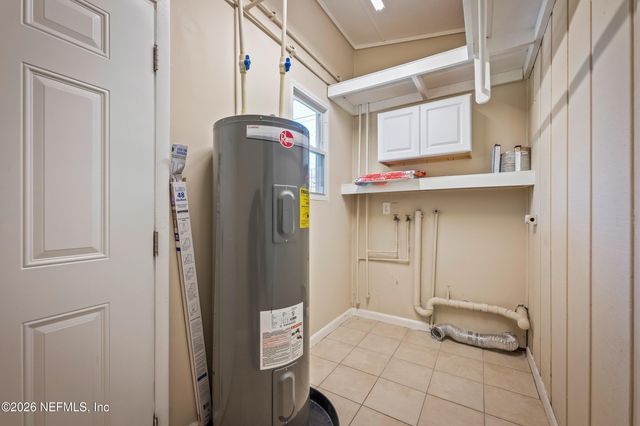 909 WESTGATE Drive, Jacksonville, FL 32221