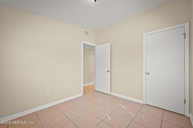 909 WESTGATE Drive, Jacksonville, FL 32221