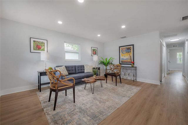 1911 W CHERRY STREET, Tampa, FL 33607
