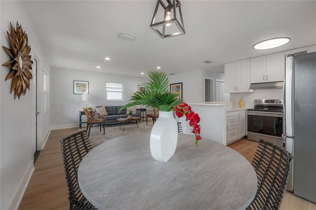 1911 W CHERRY STREET, Tampa, FL 33607