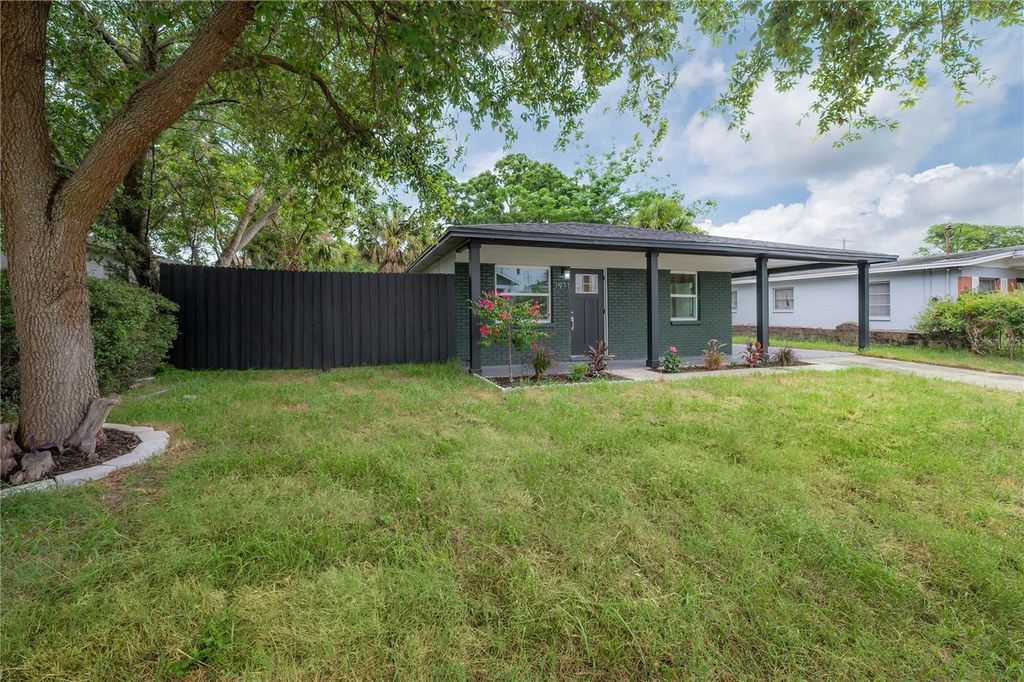 1911 W CHERRY STREET, Tampa, FL 33607