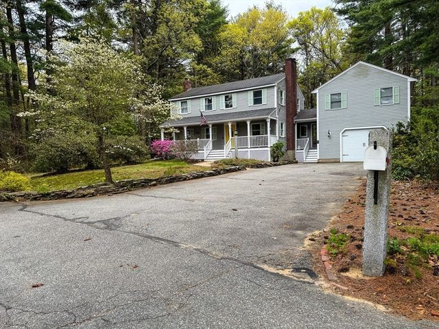 25 Edith Dr, Tewksbury, MA 01876