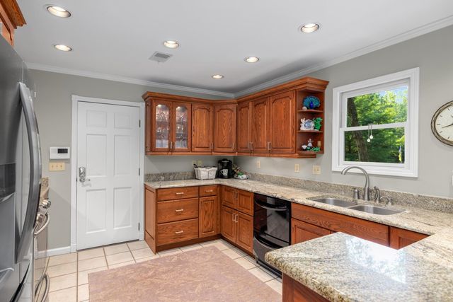 120 BLUEBERRY RD, Eads, TN 38028