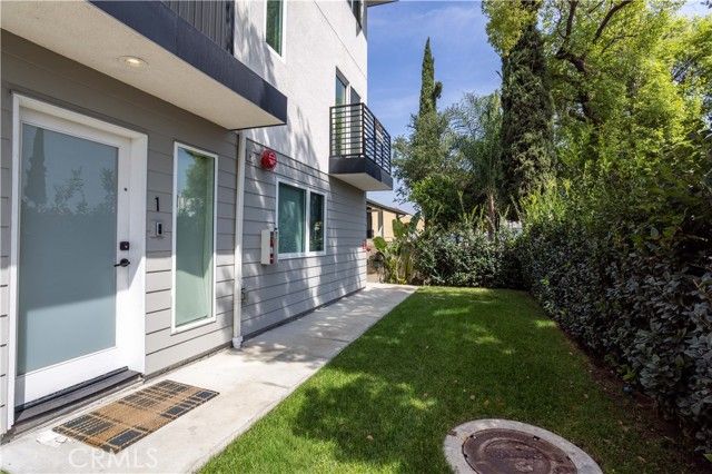 1035 N Serrano, Los Angeles, CA 90029