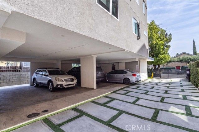 1035 N Serrano, Los Angeles, CA 90029