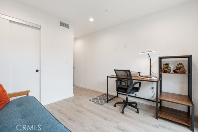 1035 N Serrano, Los Angeles, CA 90029