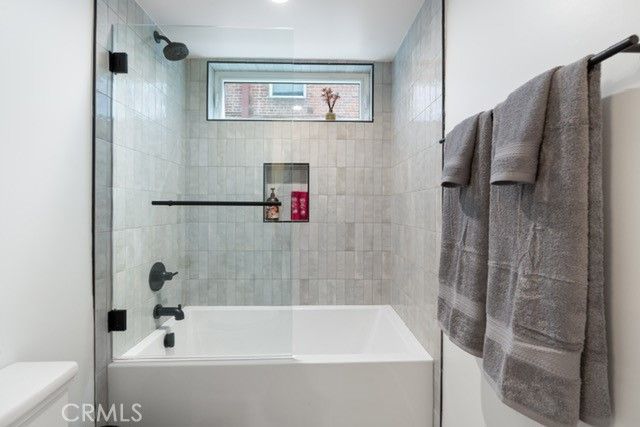 1035 N Serrano, Los Angeles, CA 90029