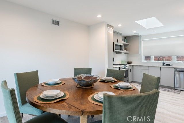 1035 N Serrano, Los Angeles, CA 90029