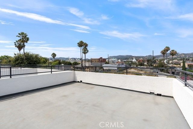 1035 N Serrano, Los Angeles, CA 90029
