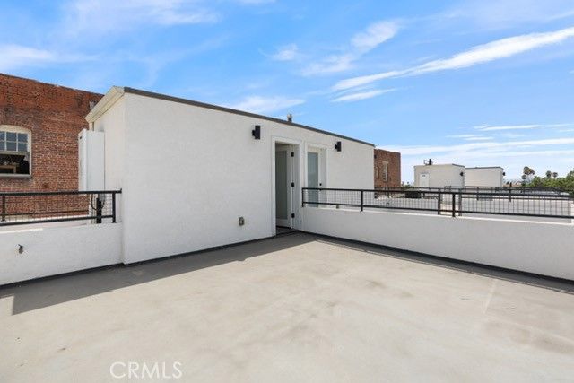1035 N Serrano, Los Angeles, CA 90029