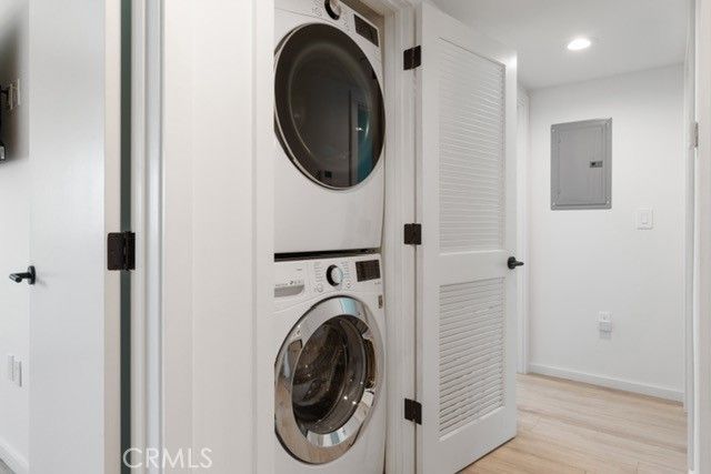 1035 N Serrano, Los Angeles, CA 90029