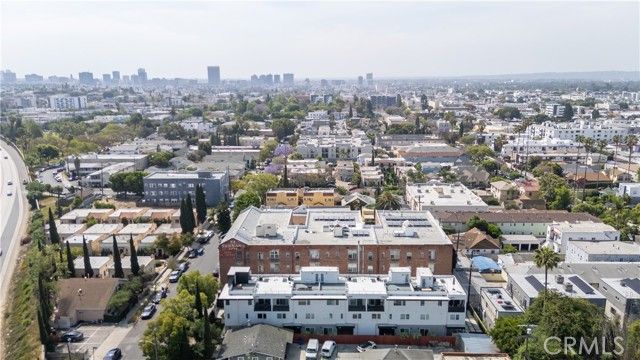1035 N Serrano, Los Angeles, CA 90029