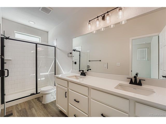 24374 E 42nd Ave, Aurora, CO 80019