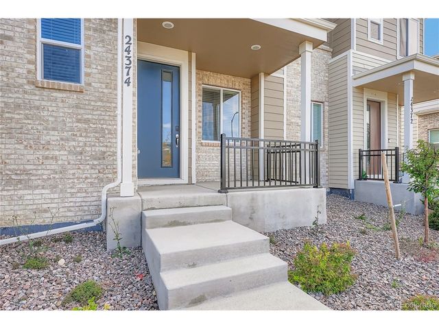 24374 E 42nd Ave, Aurora, CO 80019