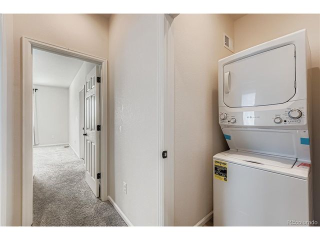 24374 E 42nd Ave, Aurora, CO 80019