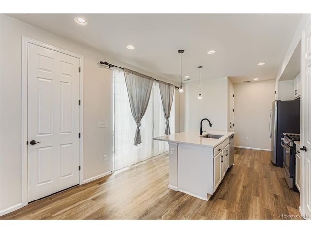 24374 E 42nd Ave, Aurora, CO 80019